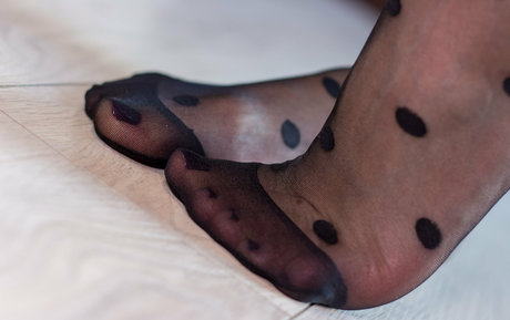 cavalierifeetfree star erotic photo