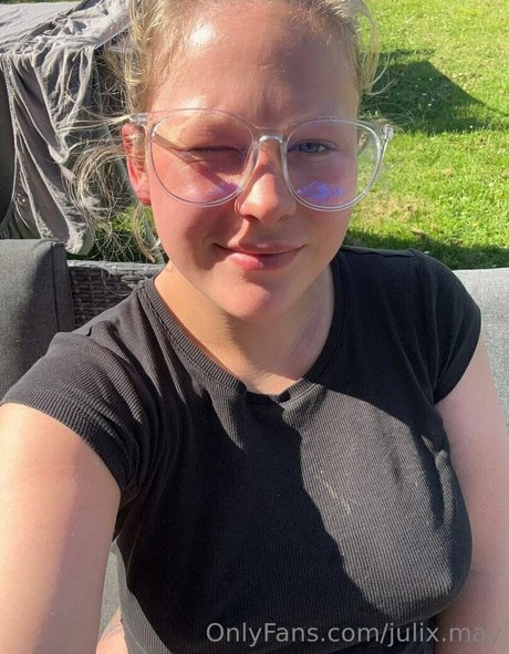 julix may hd model pics