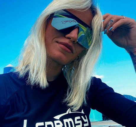 Veta George Models sex actress pics