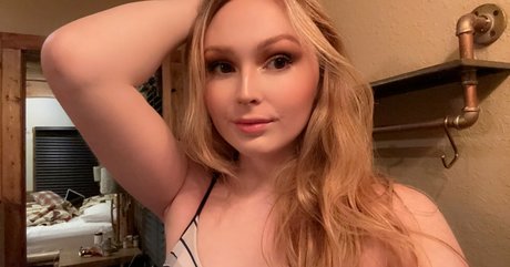 pierced onlyfans hot nude photos