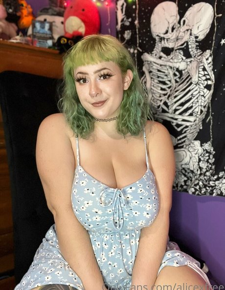 alicexfree star erotic gallery