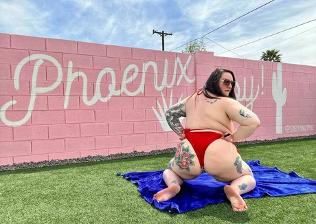 naughtynyxiefree pornstar xxx archive