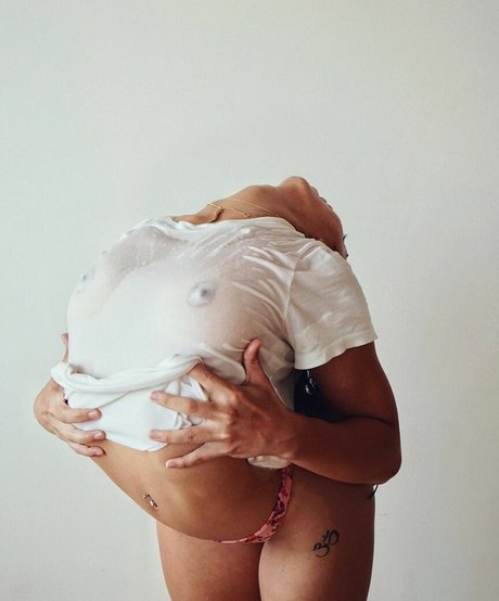 busty bbw onlyfans sexy nudes images