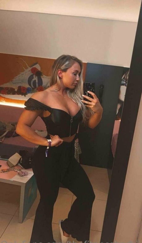 blonde secretary onlyfans nice photos