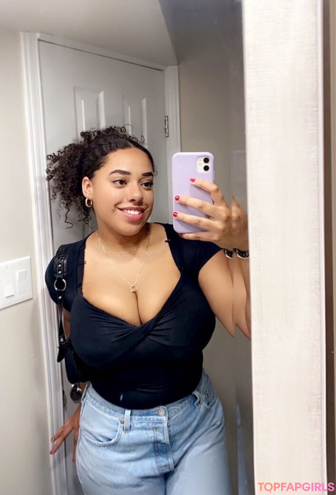 tesssabearrr model nudes gallery