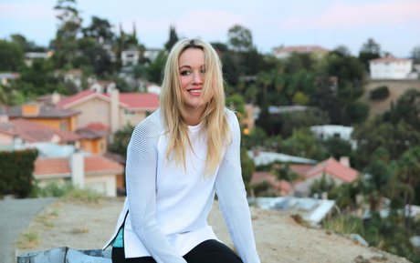 Katrina Bowden beautiful model img