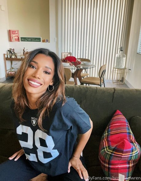 brookliynwren hd model images