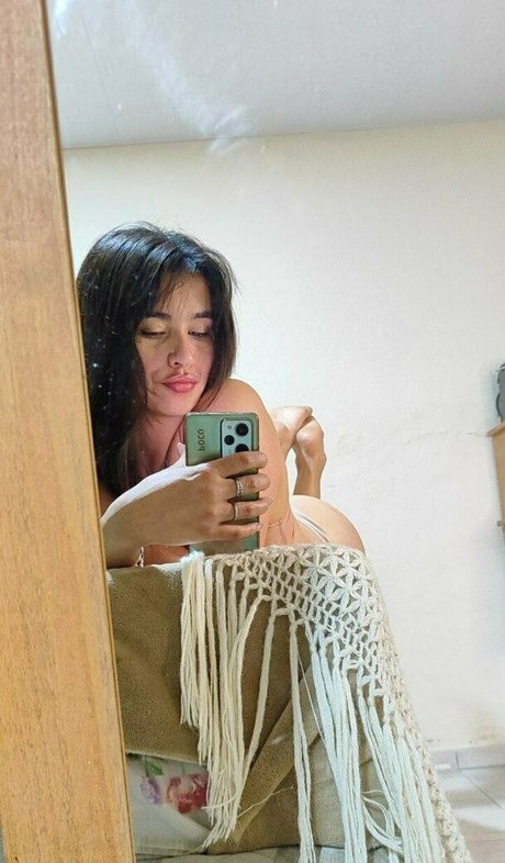 vickirivas99 nice actress pics