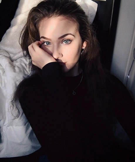 blonde natural onlyfans art nude picture