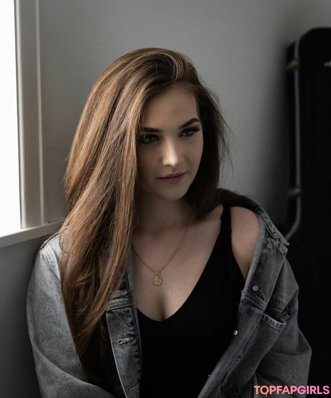 Caitlin Scott nice star images