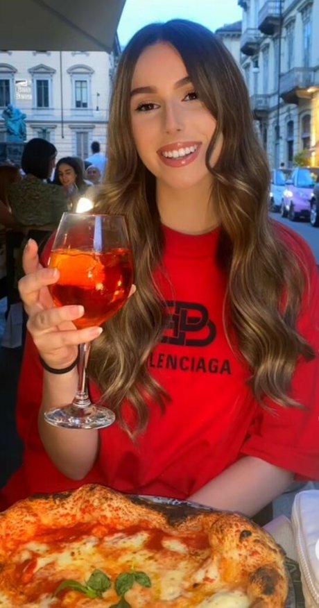 american onlyfans erotic pic