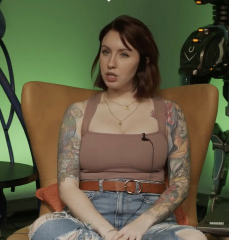 Megan Everett naked star image