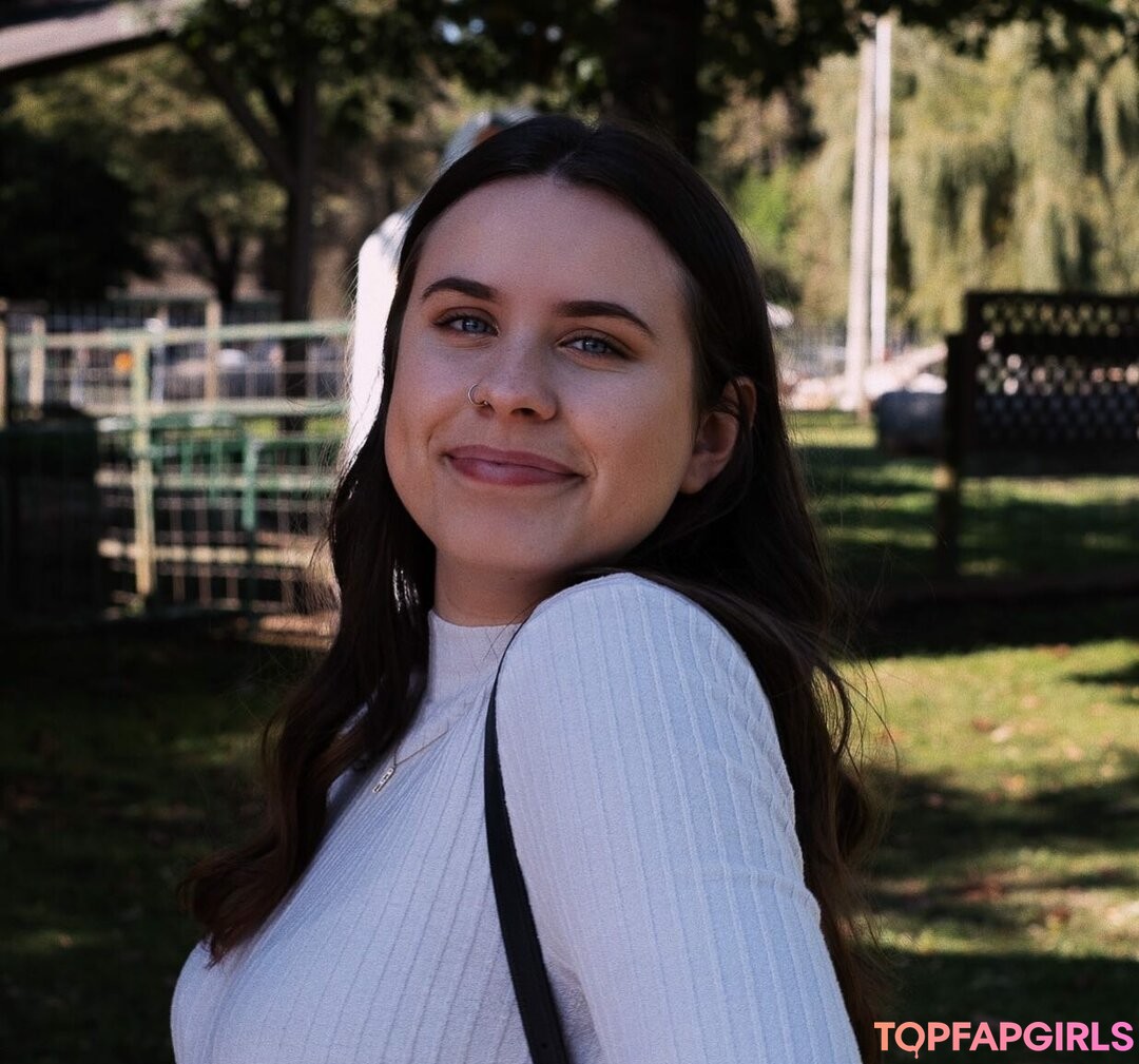 Sarah Butt pornstar perfect image