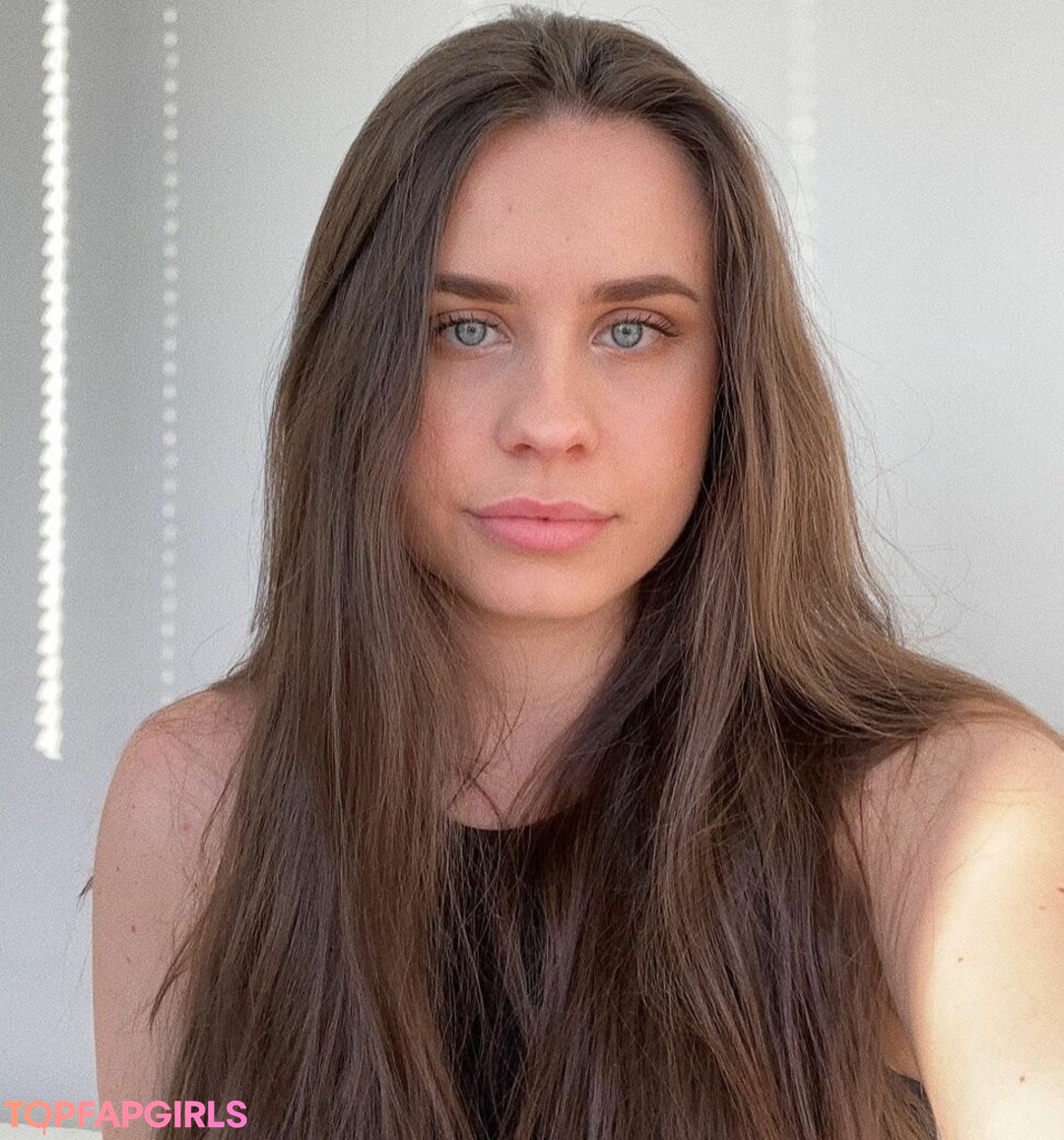Sarah Butt art star pictures