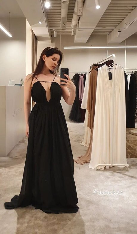 Reilin pornstar sexy pics