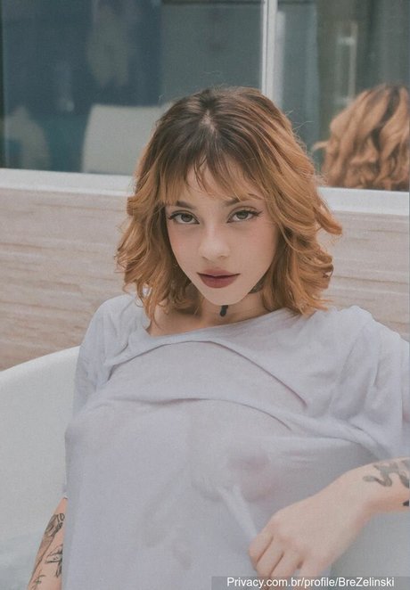 Brendazelinski model nude photo