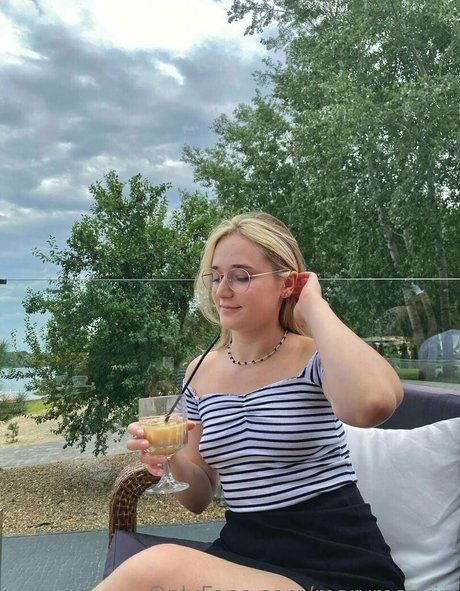 maryrosevip hot star pics