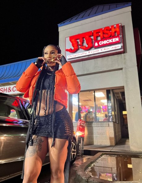 mizztwerksumfree perfect pornstar pictures