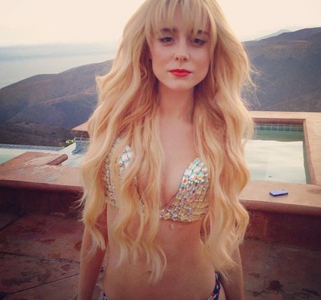 Alessandra Torresani nude model archive