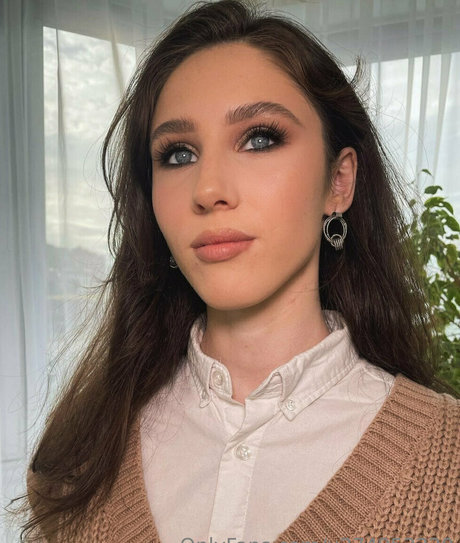 amateur shemale onlyfans pretty img