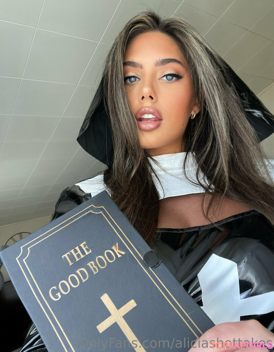 perfect onlyfans adult gallery