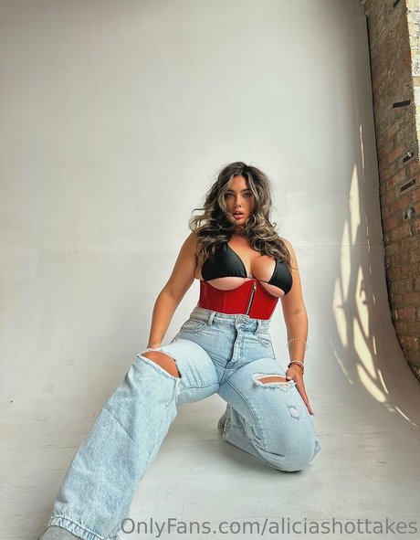 aliciashottakes star free images