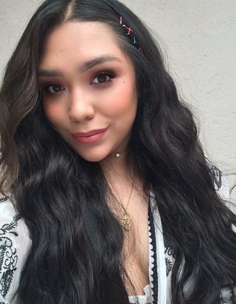 bigbootylatinamx beautiful pornstar picture