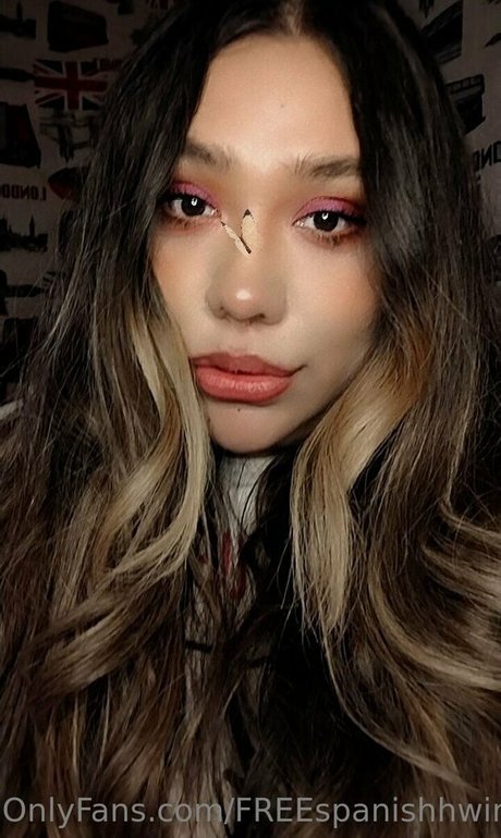 bigbootylatinamx erotic model photo