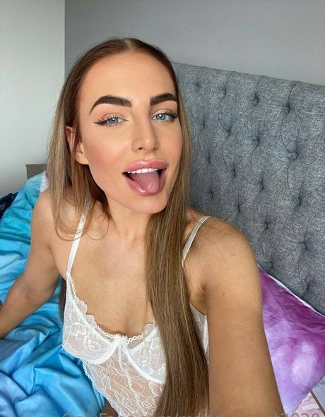 mandysweet2020 pornstar sexy gallery