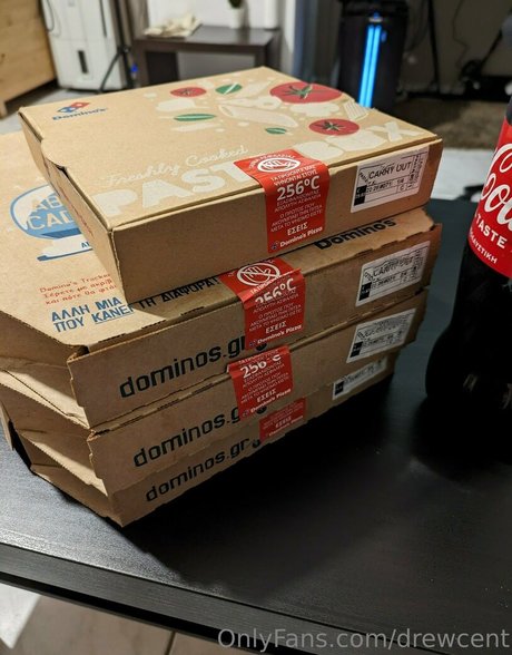 drewcent art model pic