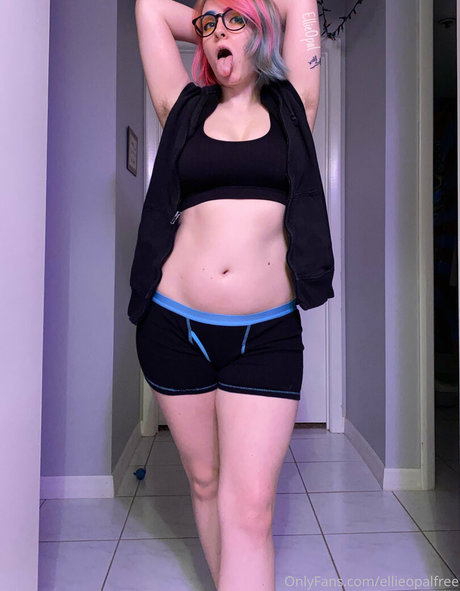 lesbian anal strapon onlyfans nude pics