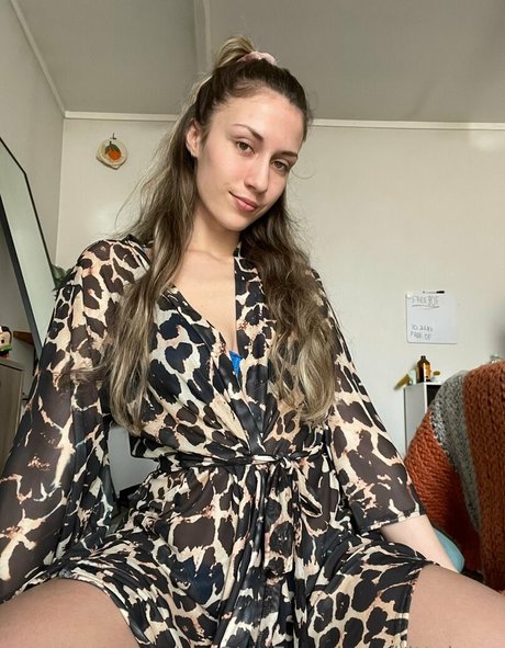 teen topless onlyfans exclusive pics