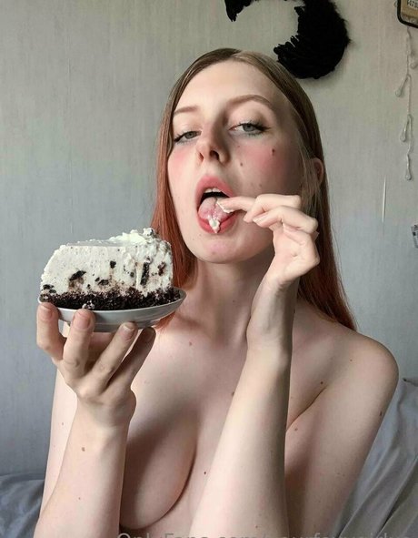 yourfoxygirlxo nude star gallery