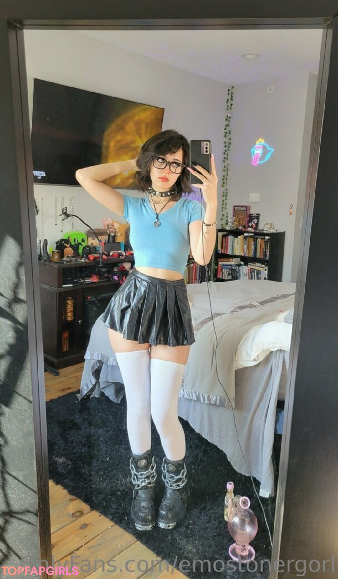 Emostonergorl star sexy gallery