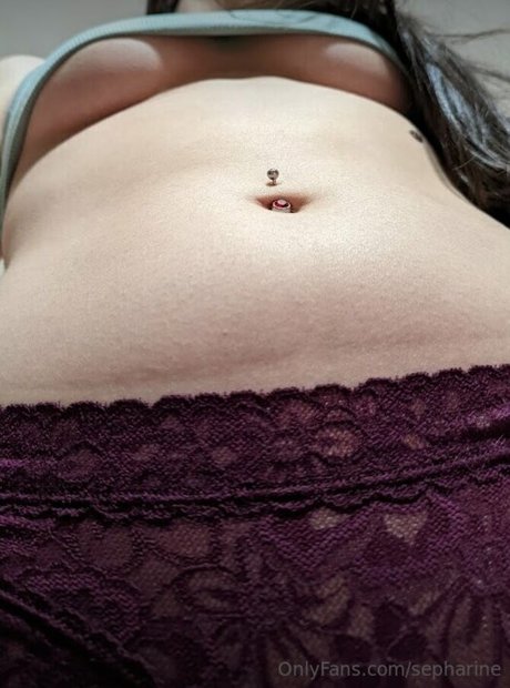 black hair milf onlyfans nudes photo