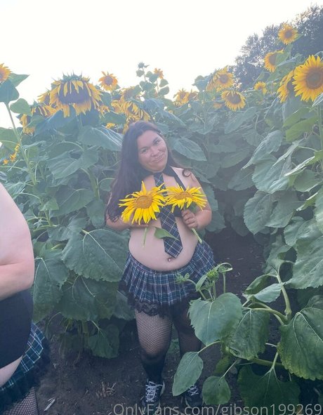 gibson199269 porn model pics