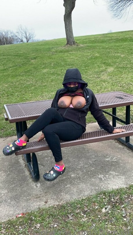 Sillymask naked actress images