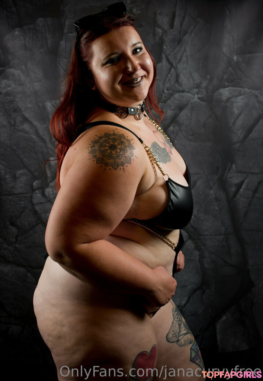 janacurvyfree erotic pornstar images
