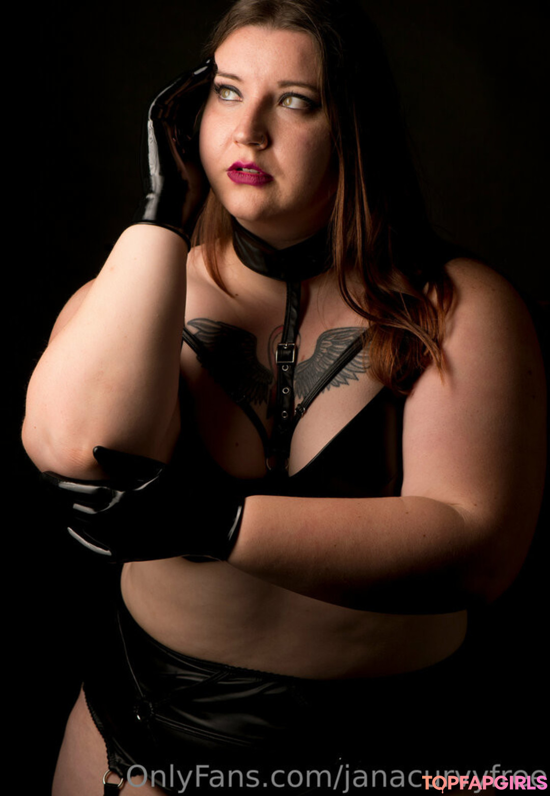 janacurvyfree art model photos