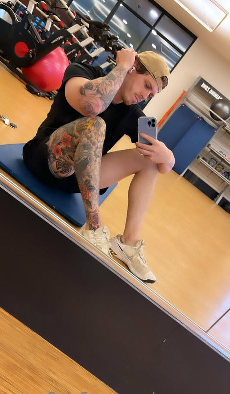 trans dominatrix onlyfans top pic