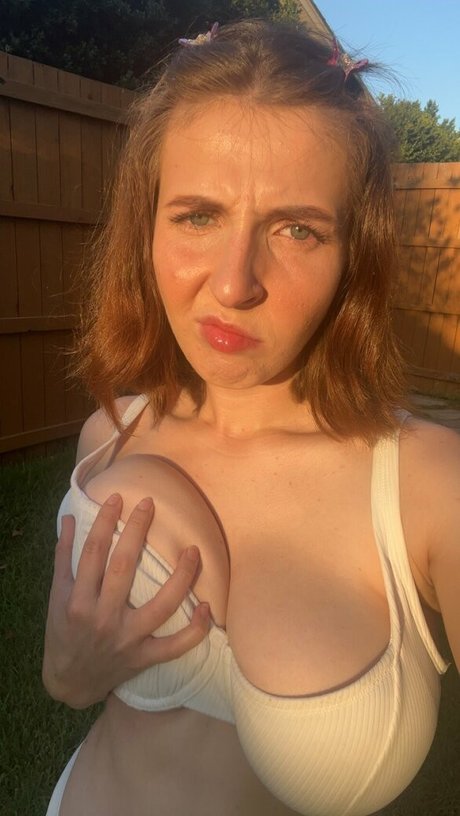 Megan Bitchell star free img