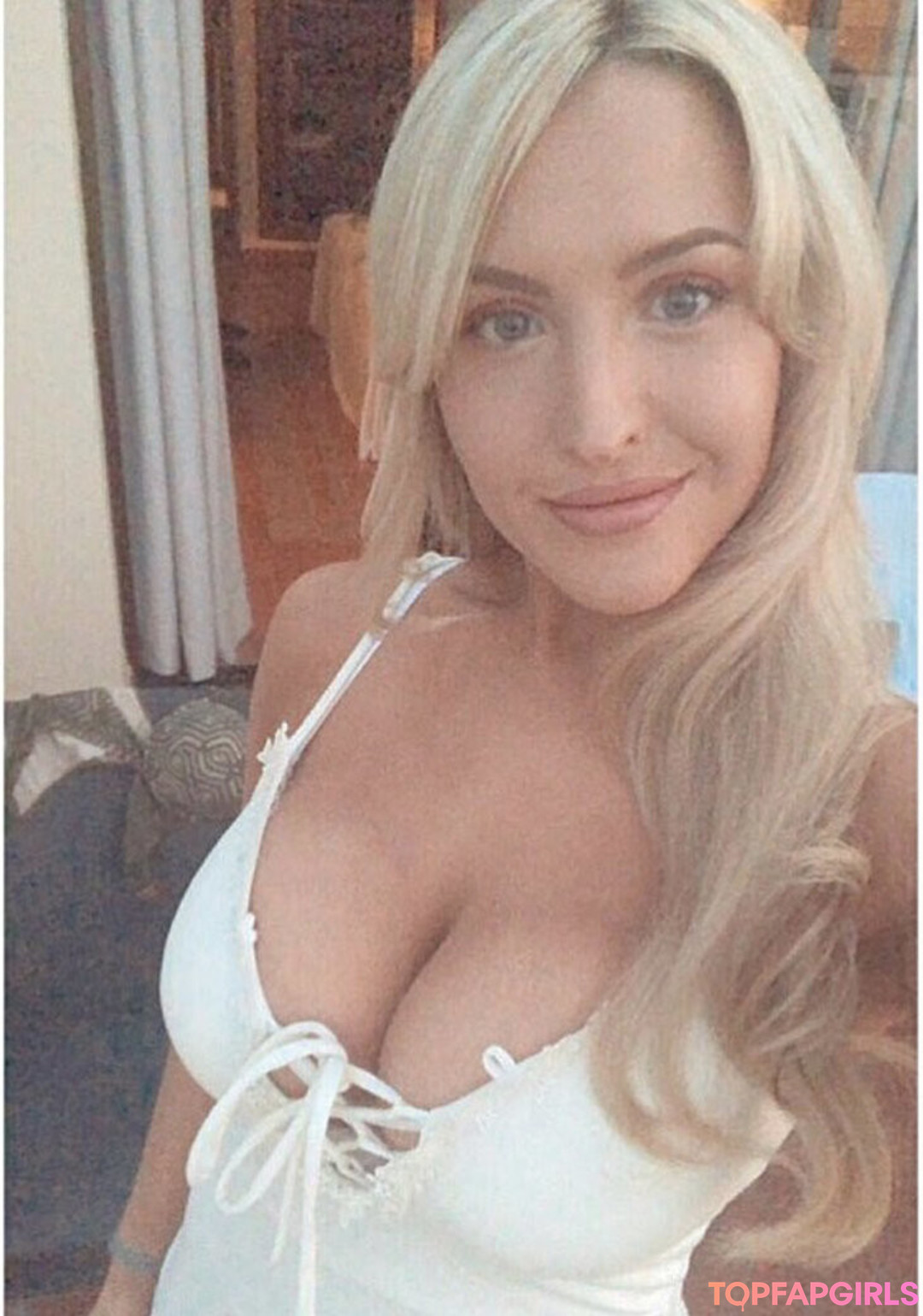Emma Jones pornographic actress photo