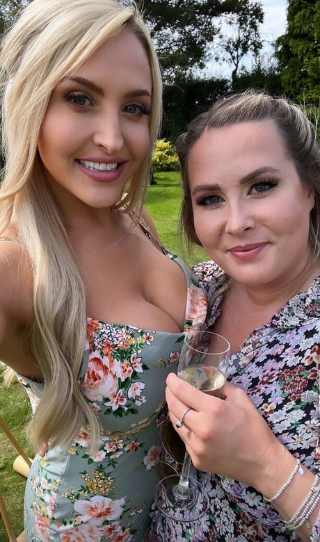 Emma Jones model high quality pic