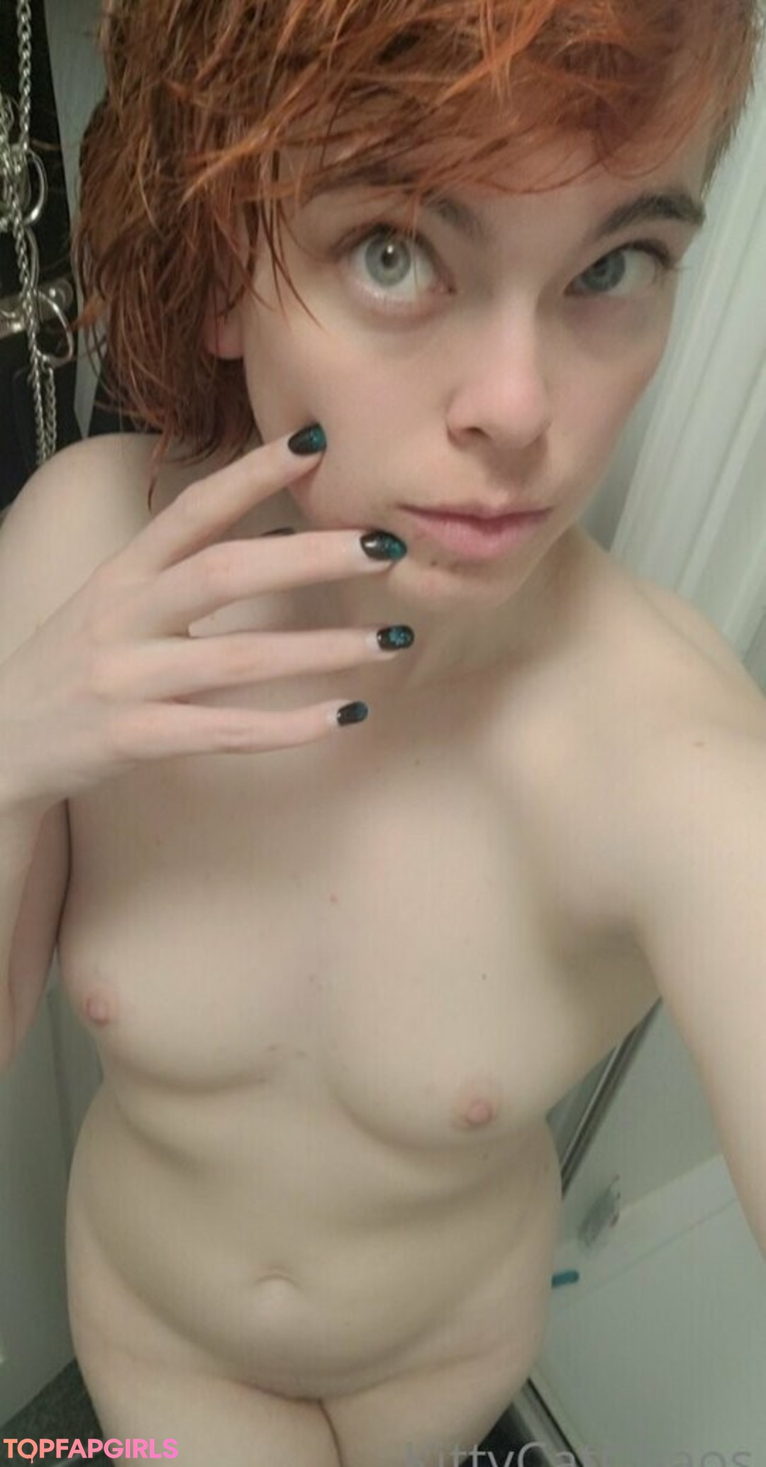 ladylolaria model erotic picture