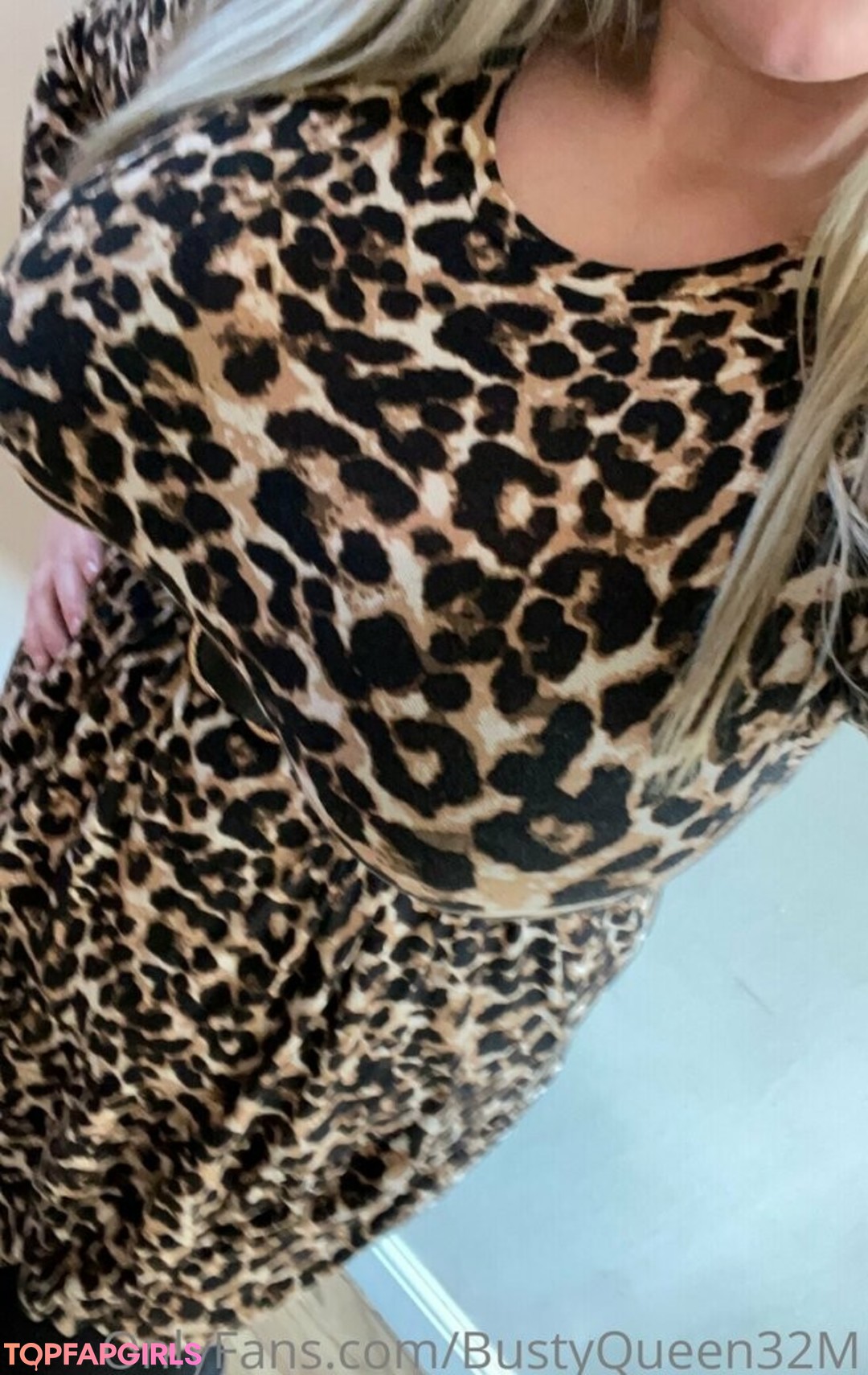 petite blonde milf onlyfans pornographic pic