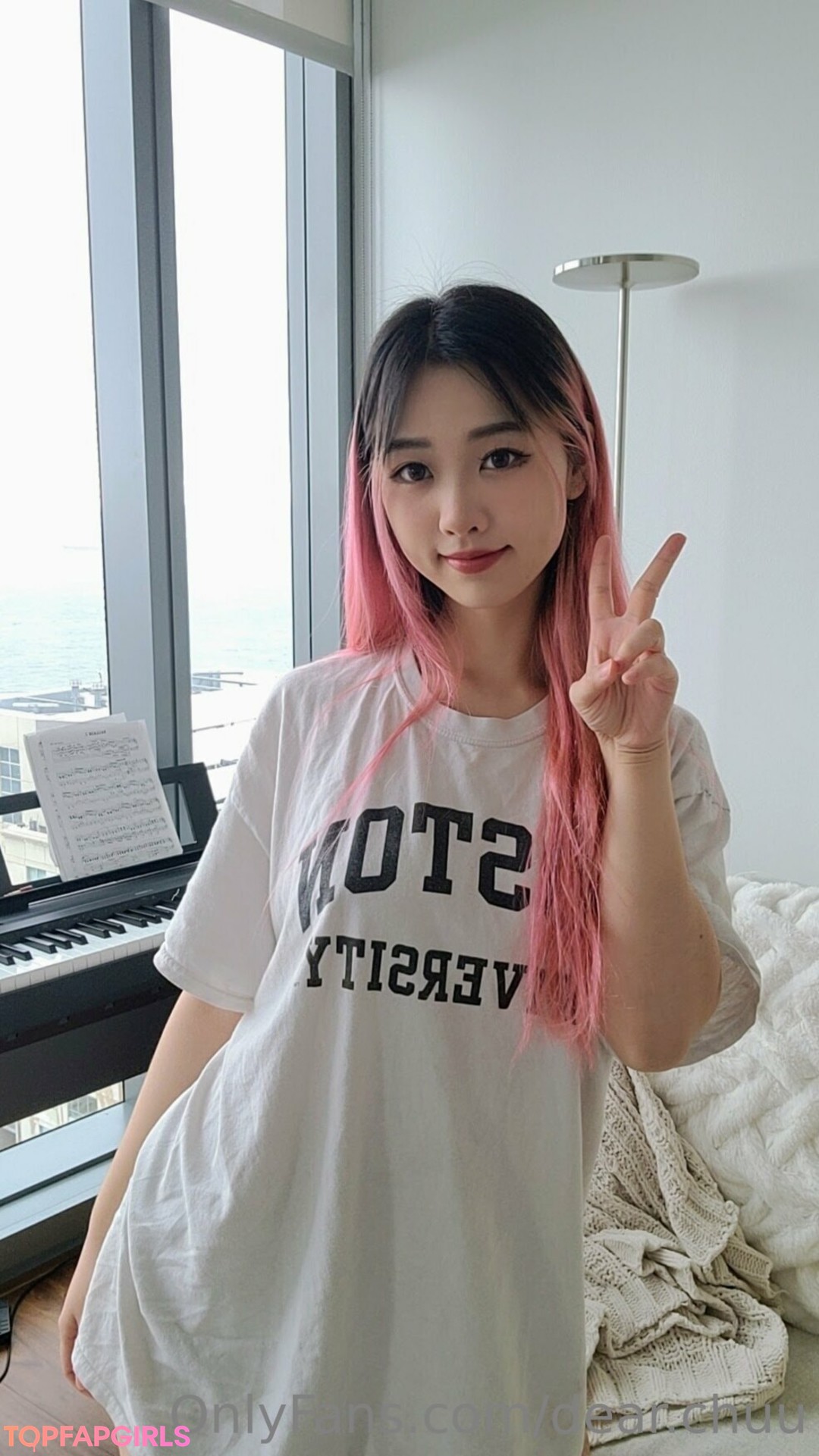 dear chuu hd actress archive