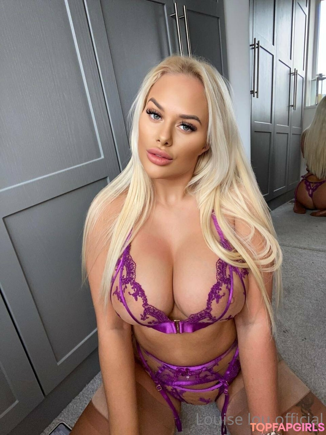 lesbian fisting onlyfans hot naked pic