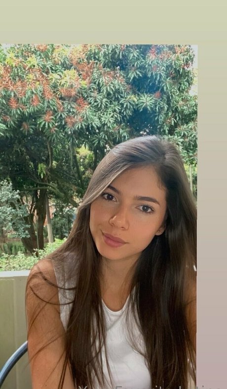 Gabriela Bianca star perfect photo