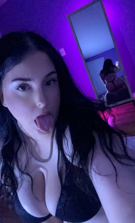 Angelinuhz pornstar hot pictures