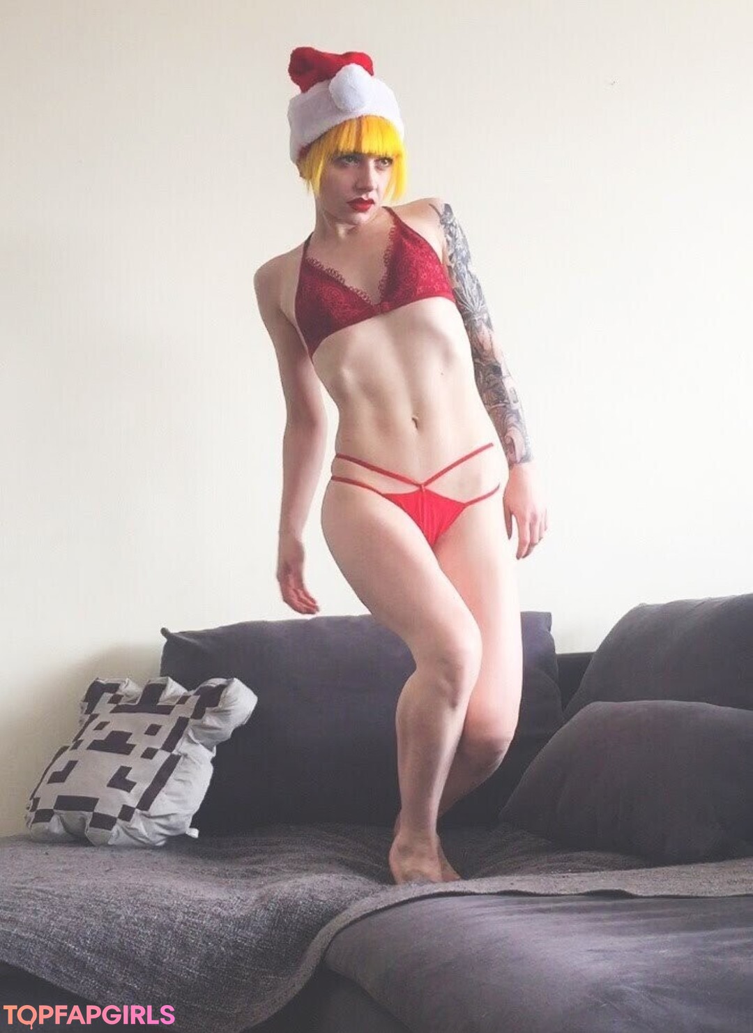 petite blonde milf onlyfans free sex photo